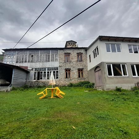 Adishi Guest House Zhora Kaldani ภายนอก รูปภาพ