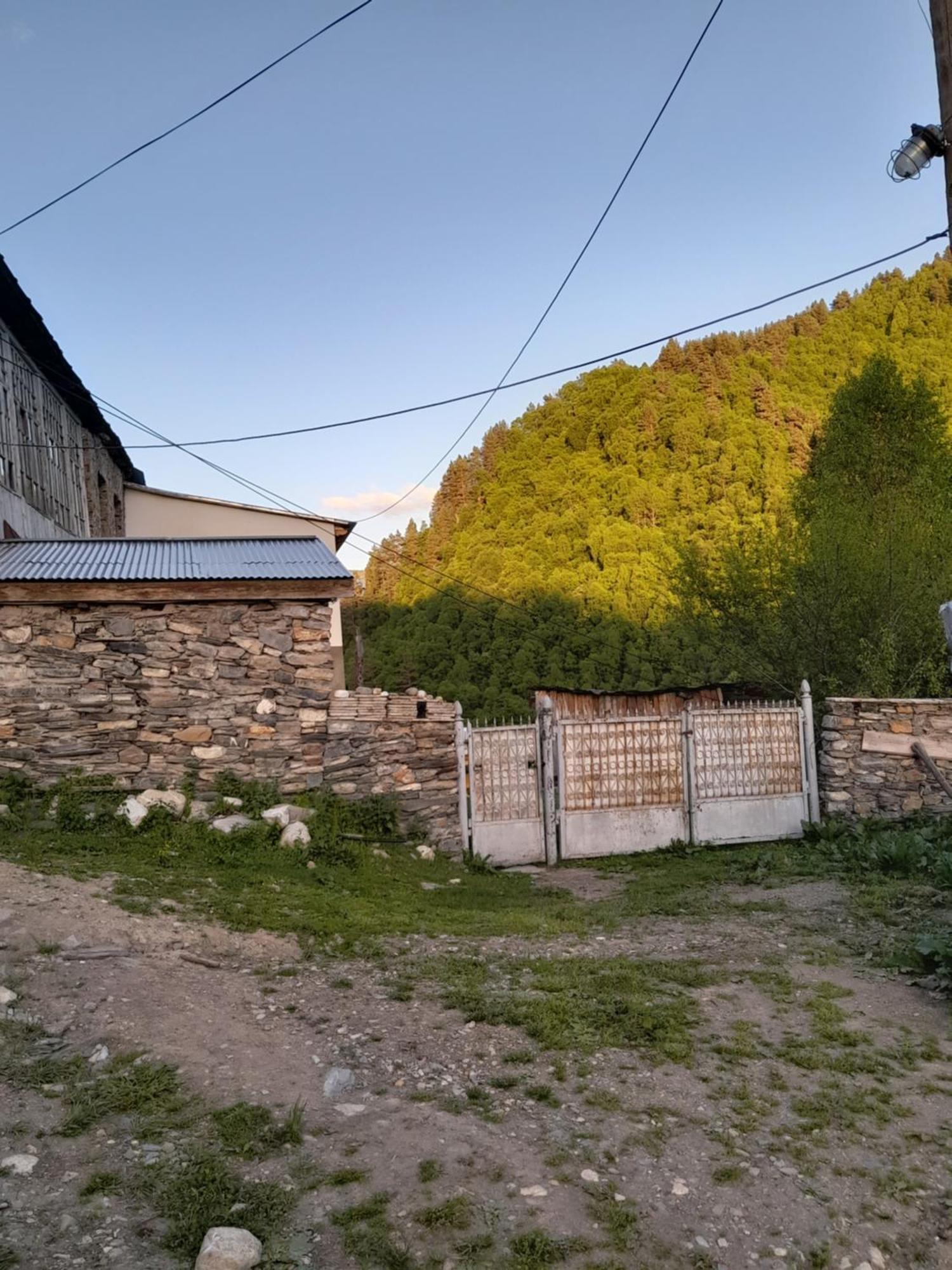 Adishi Guest House Zhora Kaldani ภายนอก รูปภาพ