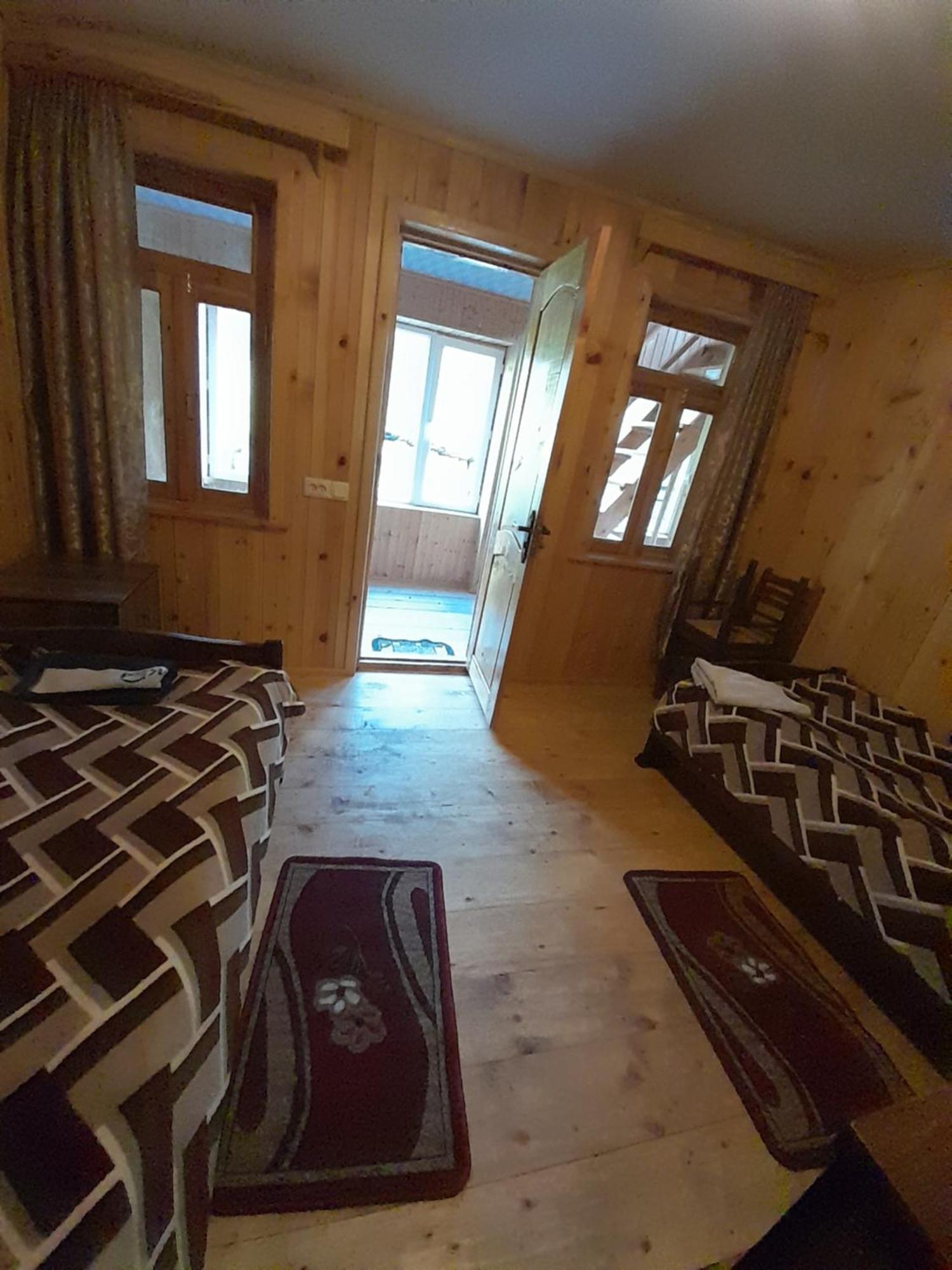 Adishi Guest House Zhora Kaldani ภายนอก รูปภาพ